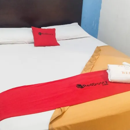 Reddoorz Near Living Plaza Palembang-3