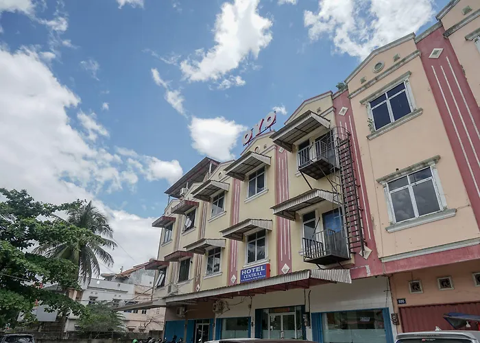 Oyo 448 Hotel Central